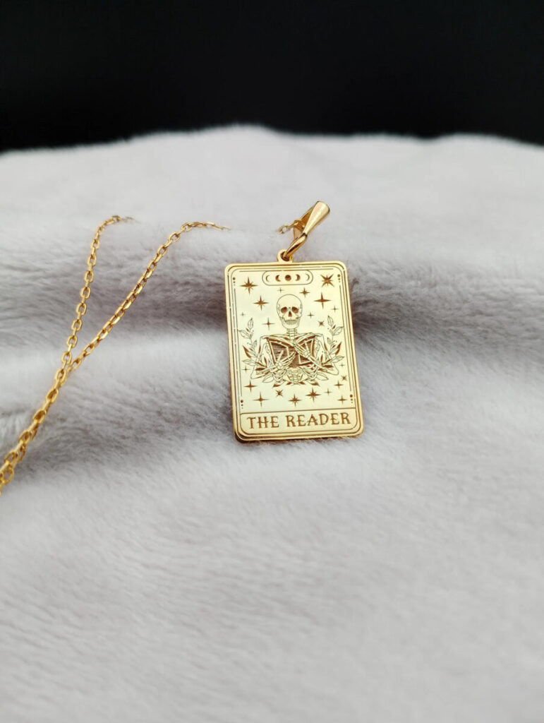 the reader tarot card necklace