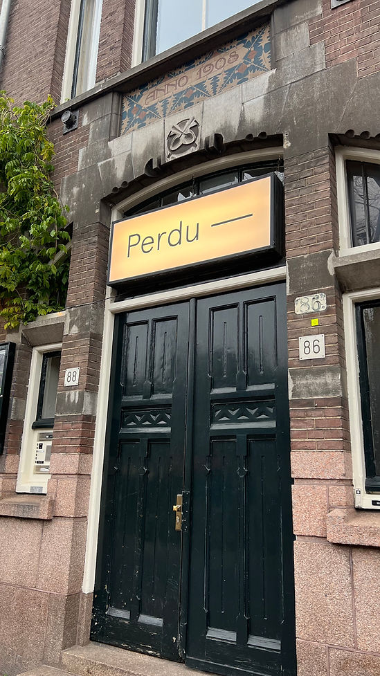 Amsterdam bookshops English bookstores in Amsterdam Perdu Bookstore poetry bookstore literary center de avonden literary events