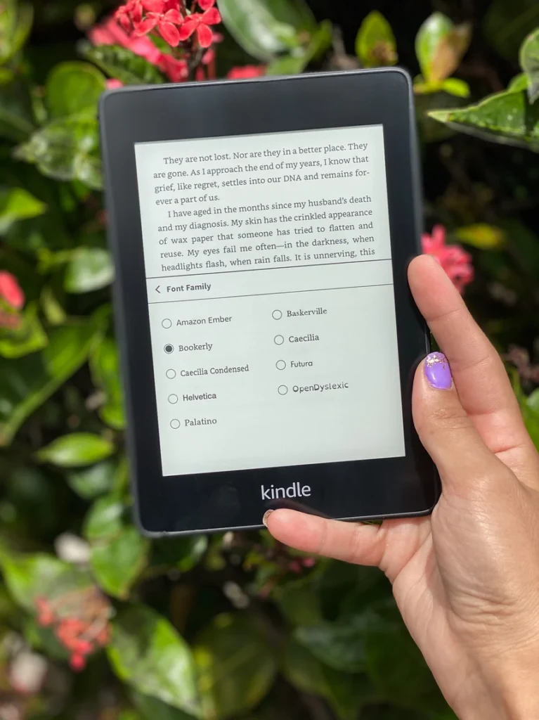 adds two new color options for the Kindle Paperwhite: Plum