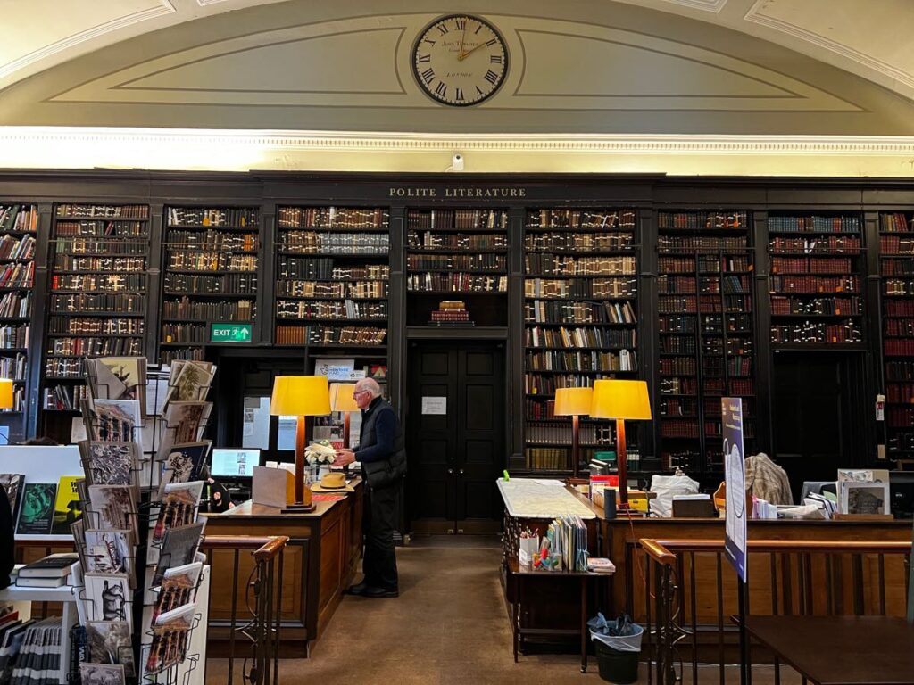 portico library manchester