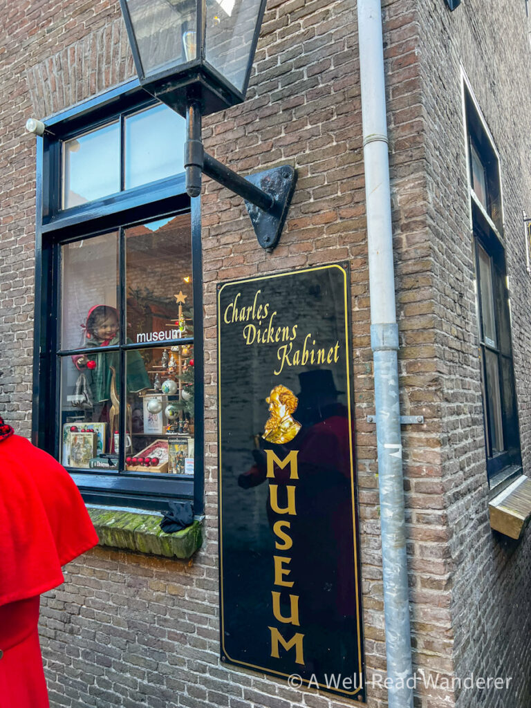 dickens kabinet museum entrance in deventer